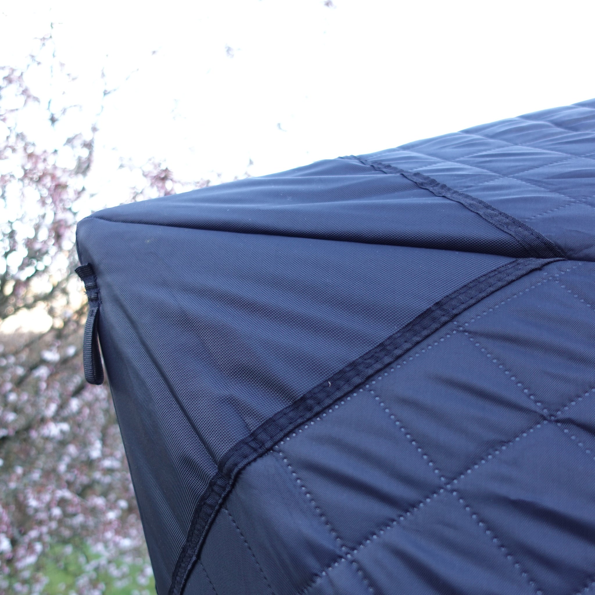 YŪGEN SAUNATELT MED OVN, SAUNAHUER OG SPAND (FORUDBESTILLING)